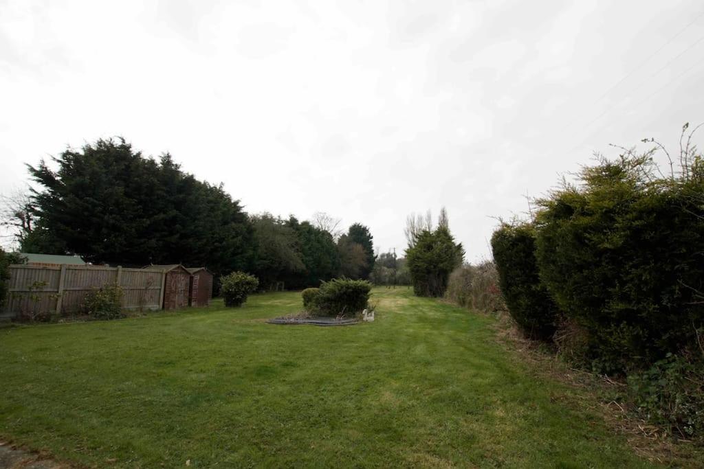 Spacious 5 Bed In The Countryside, Close To Frinton-On-Sea Kirby Cross Екстериор снимка