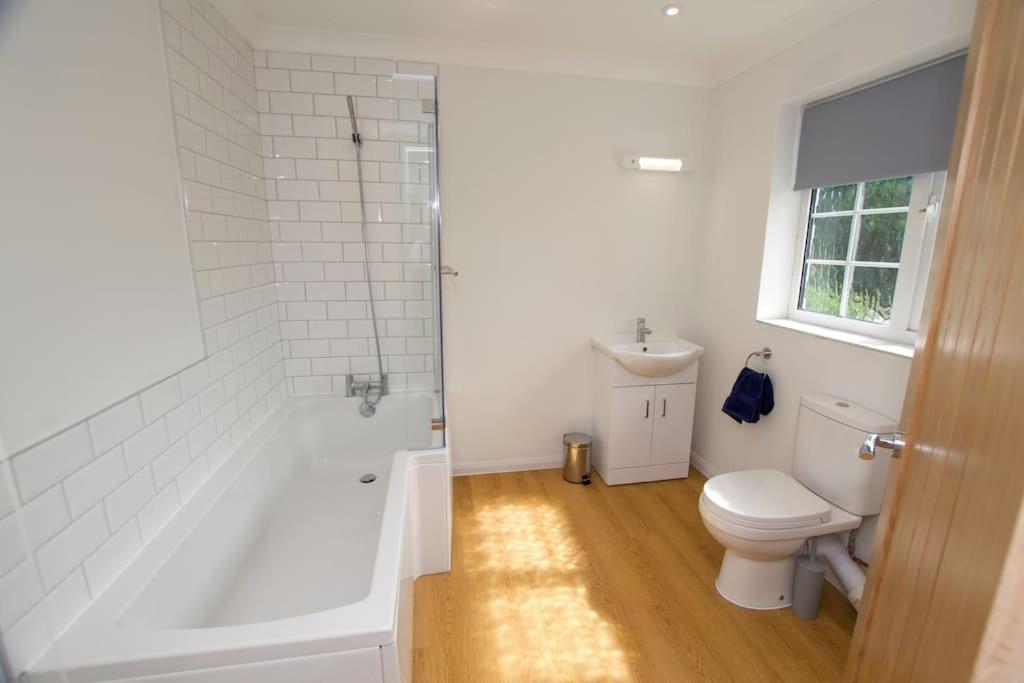 Spacious 5 Bed In The Countryside, Close To Frinton-On-Sea Kirby Cross Екстериор снимка