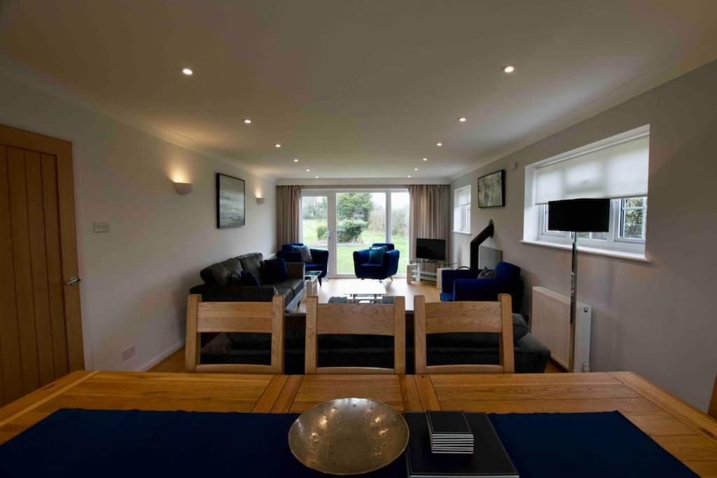 Spacious 5 Bed In The Countryside, Close To Frinton-On-Sea Kirby Cross Екстериор снимка